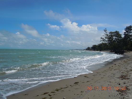 Sai Holiday Inn Jaffna Bagian luar foto