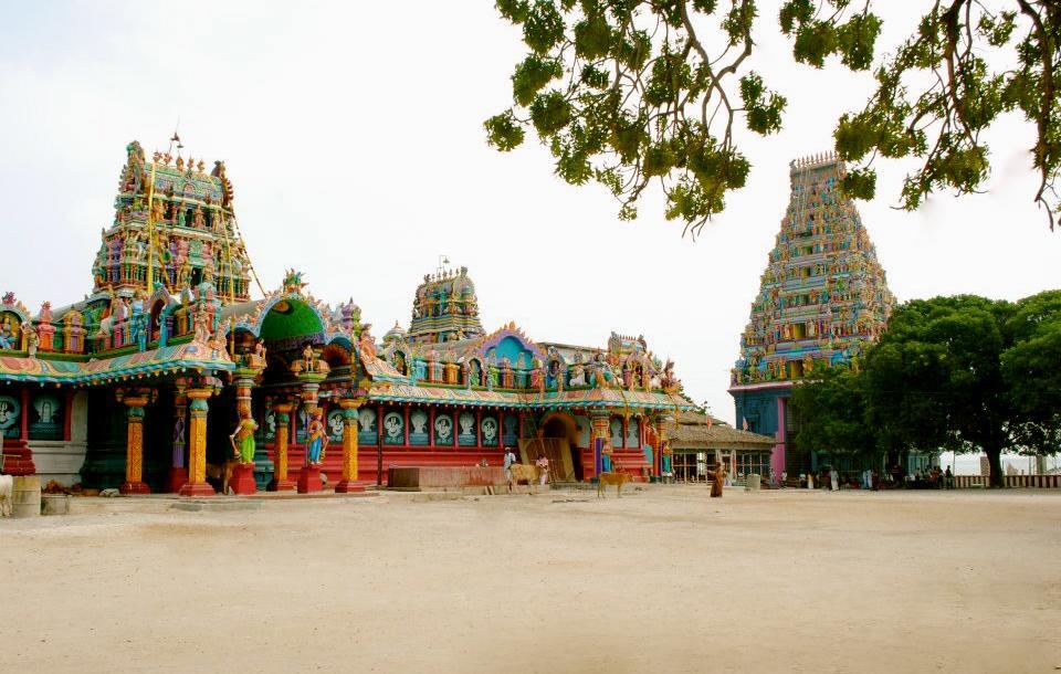 Sai Holiday Inn Jaffna Bagian luar foto